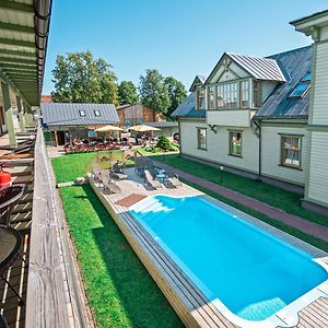 Kurgo Villa Hotel